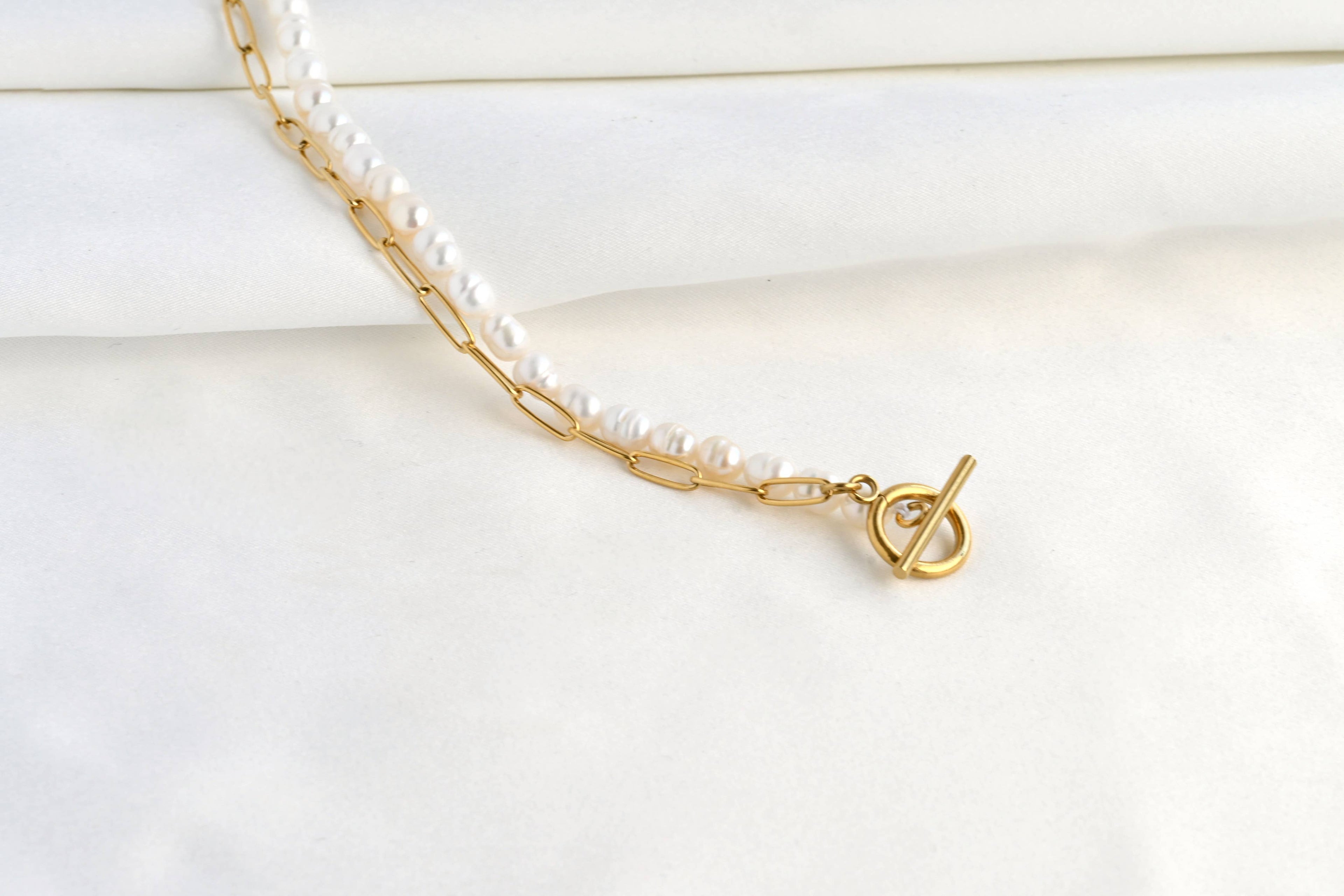 Pearl Toggle Necklace